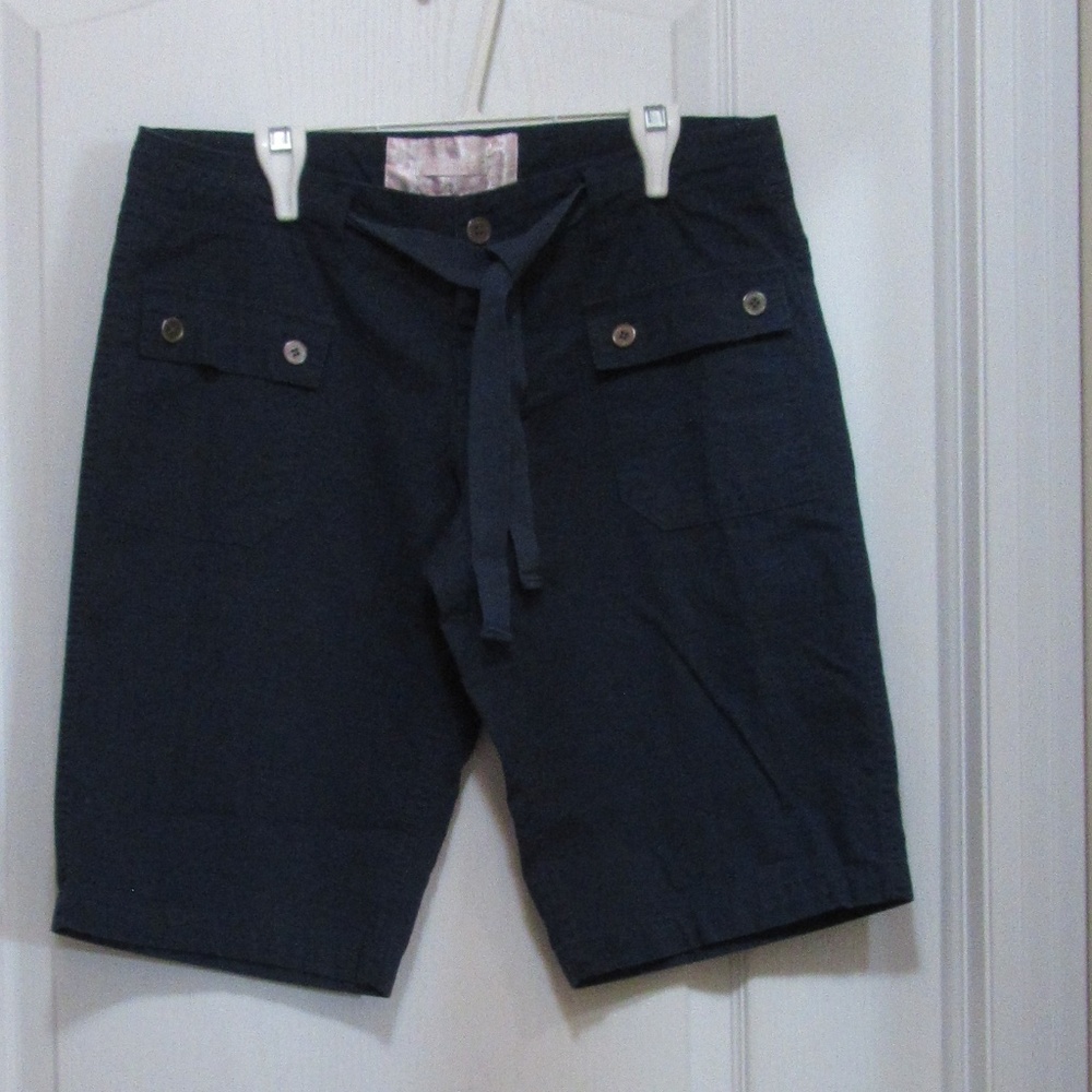 Ladies Longer shorts - Sunset Surf Co. Size 11